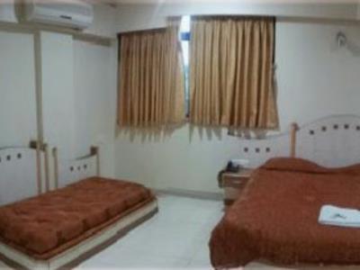 Om Sai Palace Hotel Poona Buitenkant foto