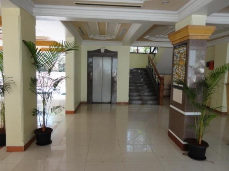 Om Sai Palace Hotel Poona Buitenkant foto